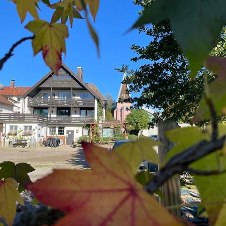 Gasthaus Hirschenstube & Gaestehaus Gehri Waldkirch Kültér fotó